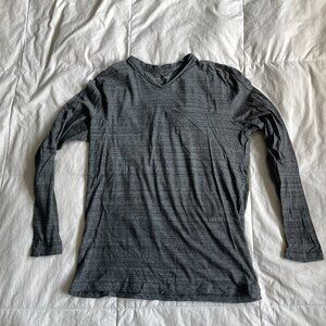 Robert Barakett Long Sleeve V-Neck - Large (L)